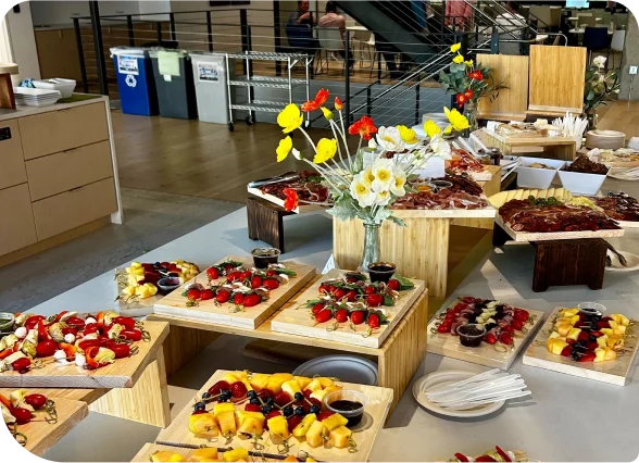 Corporate Catering and Cafeterias for Seattle