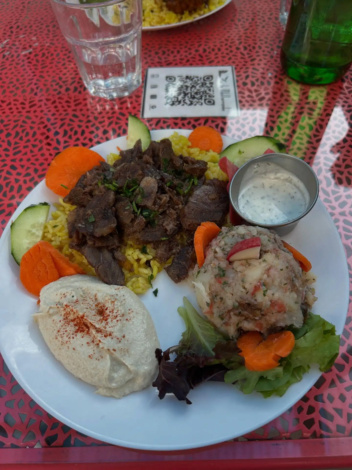 La Méditerranée Mediterranean dishes with hummus and grilled meats