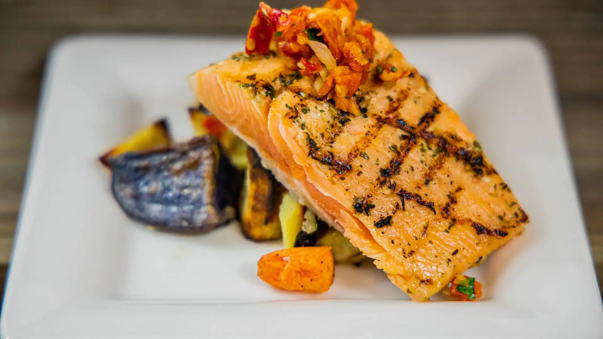 Affairs to Remember elegant plated dinner for an Atlanta Midtown corporate event