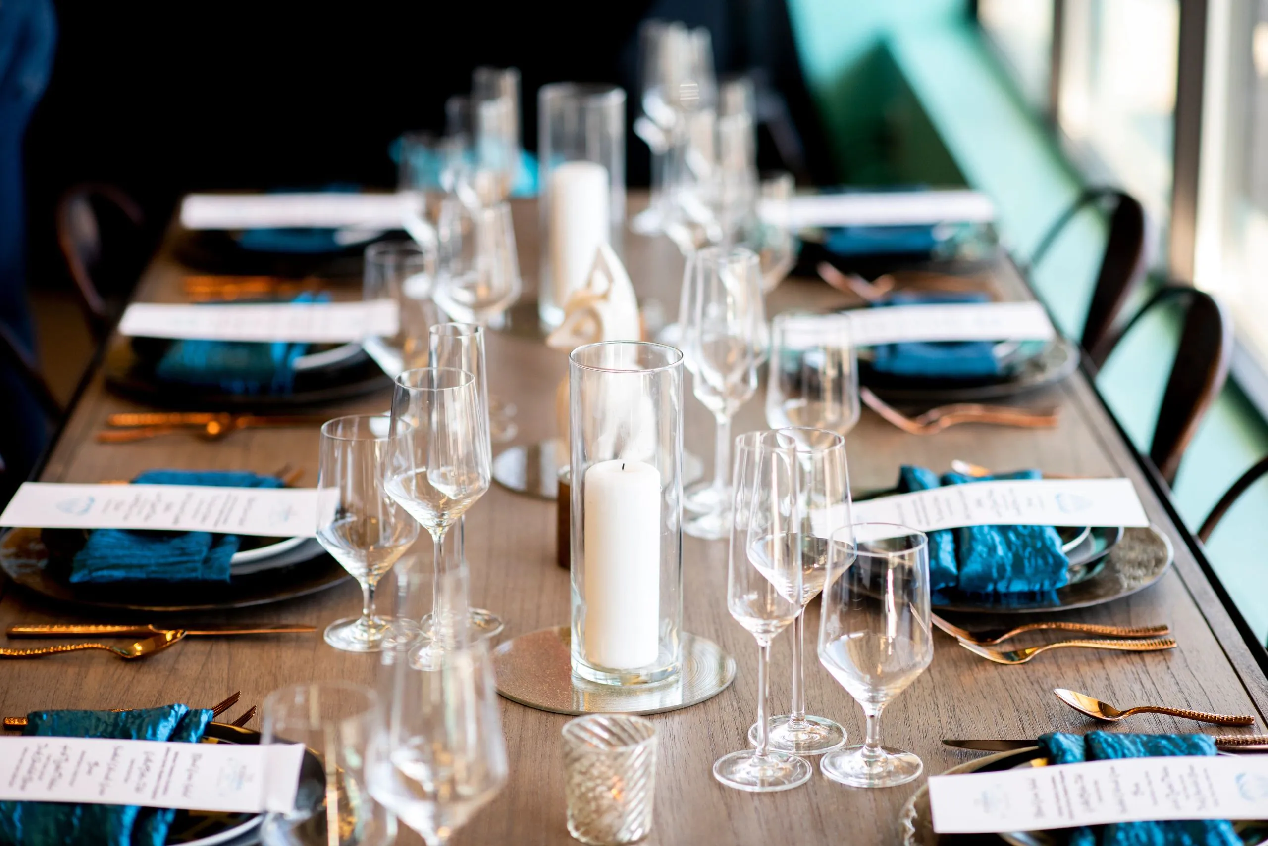 Modern Catering corporate lunch setup with buffet and boxed meals in Denver