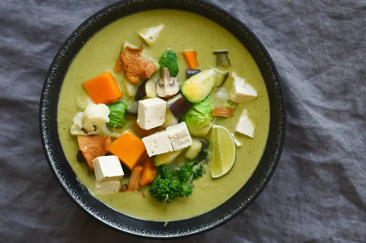 Dish Green Curry Hero